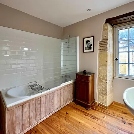 Charming House For 14 Pool And Indoor Hottub Nyaraló *